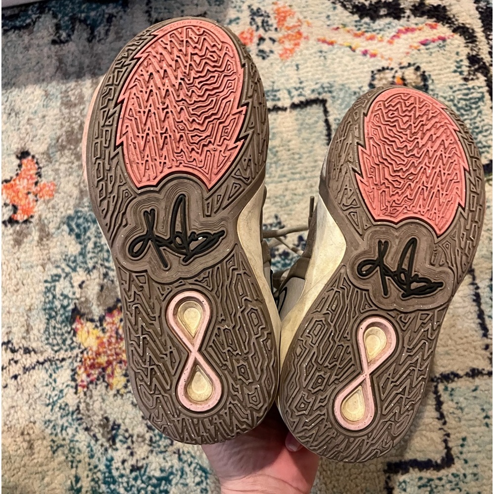 Nike Kyrie 8 panda basketball shoes